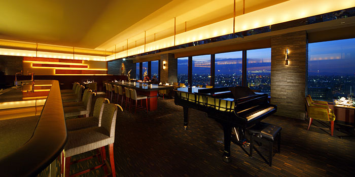 ダイニング＆バー　オーヴェスト／ホテルメトロポリタン 画像2 夜景が見えるレストラン