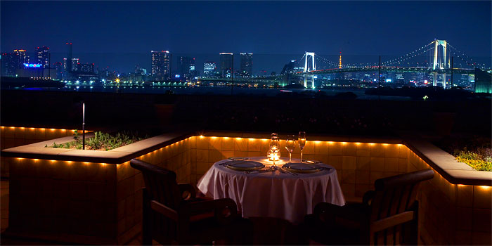 Continental Restaurant Terrace on・the・Bay／ホテル日航東京 画像1 夜景が見えるレストラン