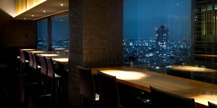 MANHATTAN TABLE／新宿ワシントンホテル 画像3 夜景が見えるレストラン
