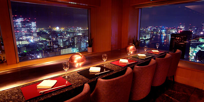 鉄板焼 華山／銀座クレストン  画像1 夜景が見えるレストラン