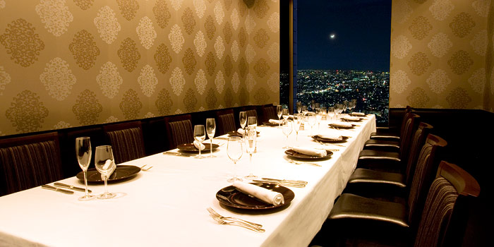 サンシャイン クルーズ・クルーズ 画像2 夜景が見えるレストラン
