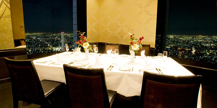 サンシャイン クルーズ・クルーズ 画像3 夜景が見えるレストラン