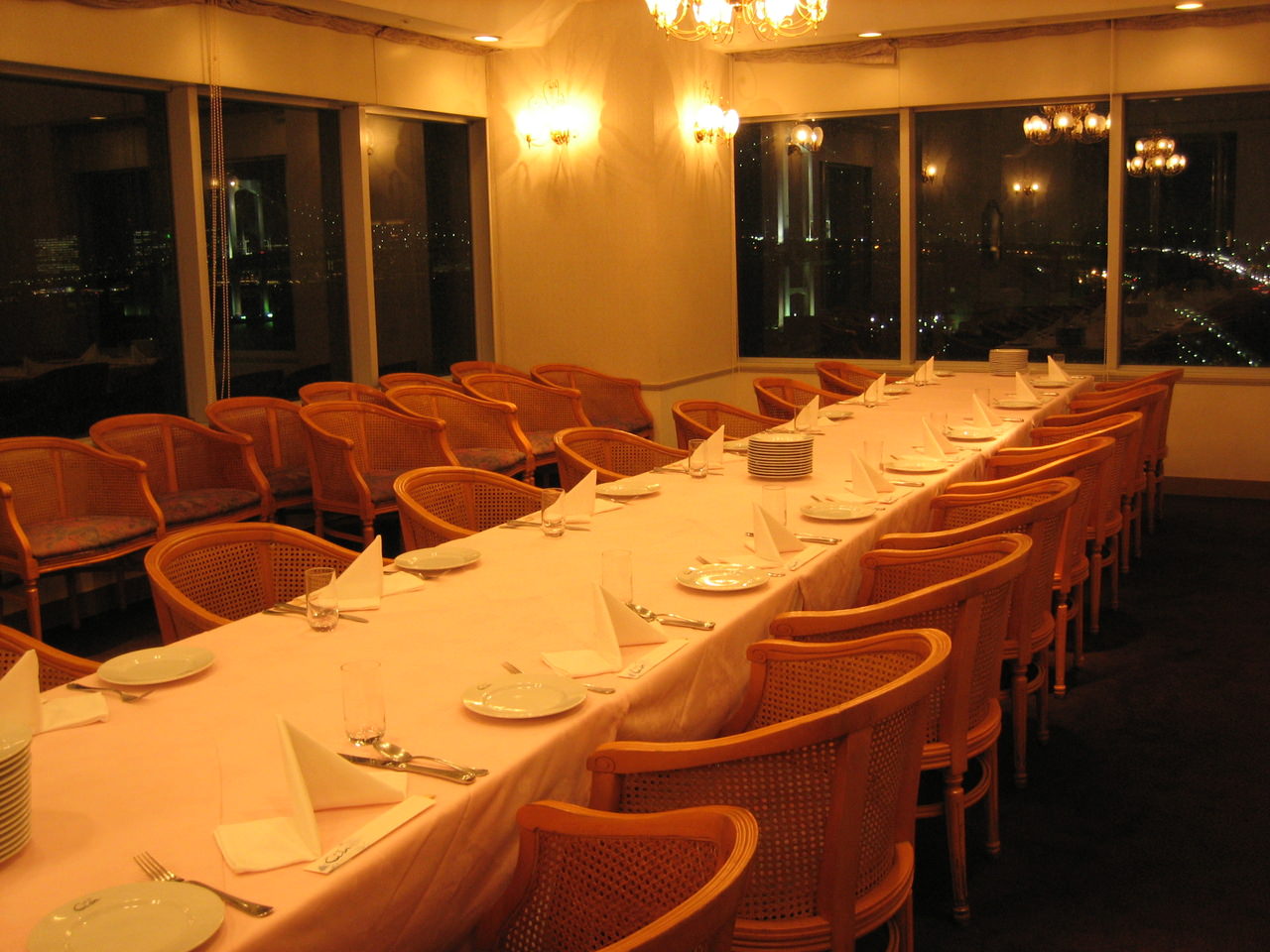 クオン 画像3 夜景が見えるレストラン