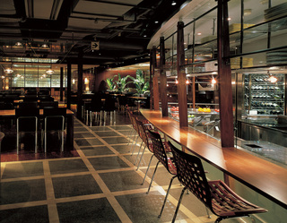 夜景バル TAPAS DINING ａｔ  新宿住友ビル49F店 画像1 夜景が見えるレストラン
