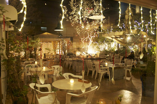 青いナポリ 画像1 夜景が見えるレストラン