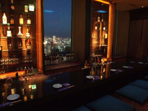 夜景個室 居酒屋 結庵 新宿住友ビル52F店 画像1 夜景が見えるレストラン