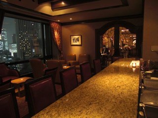バロン オークラ／ホテルオークラ東京 画像1 夜景が見えるレストラン