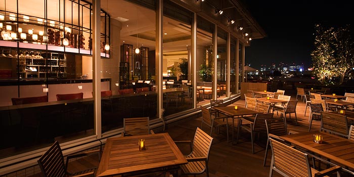ラウンジ＆シャンパンバー ベランダ／ホテル日航東京 画像2 夜景が見えるレストラン
